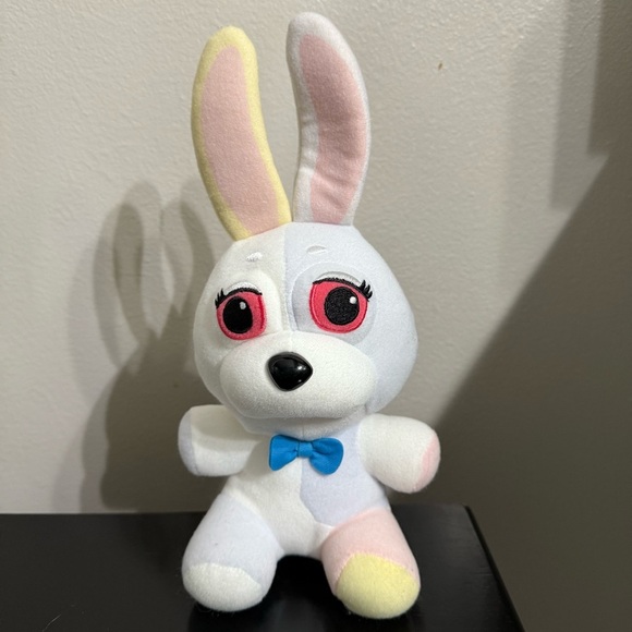 FNaF Security Breach Vanessa Plush Funko 8” white - Picture 3 of 9